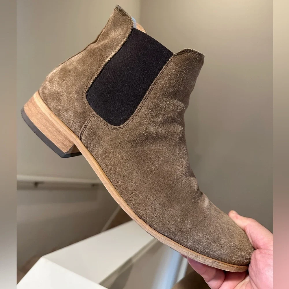 SHOE THE BEAR - Dev Chelsea Boot, Men’s Size 12, Tan Suede